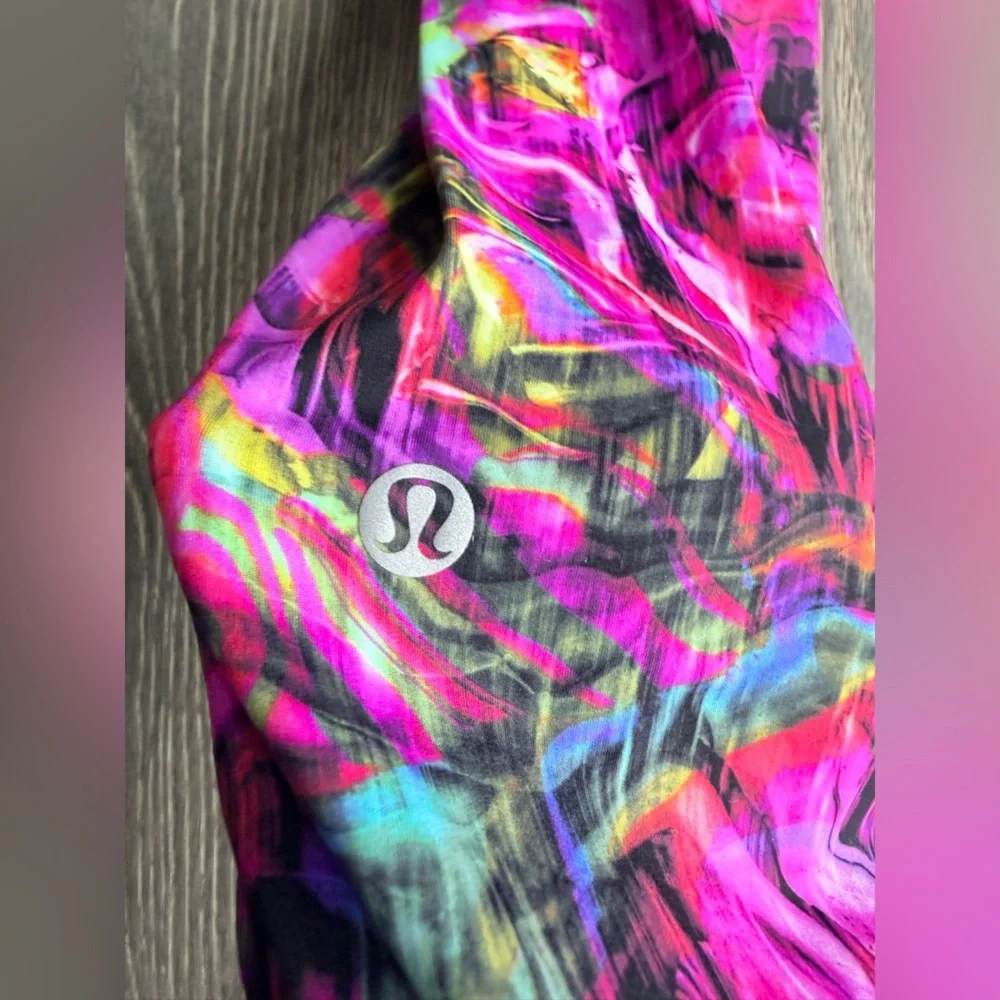 Lululemon Fast and Free HR Tight *Reflective in Hyper Flow Pink Multi Size 4